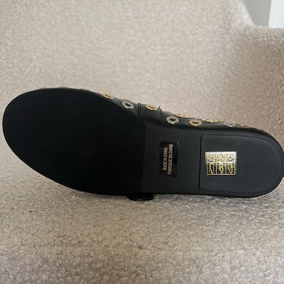 Jeffrey Campbell Flats Holed in Black Gold & Silver - Picture 6 of 6